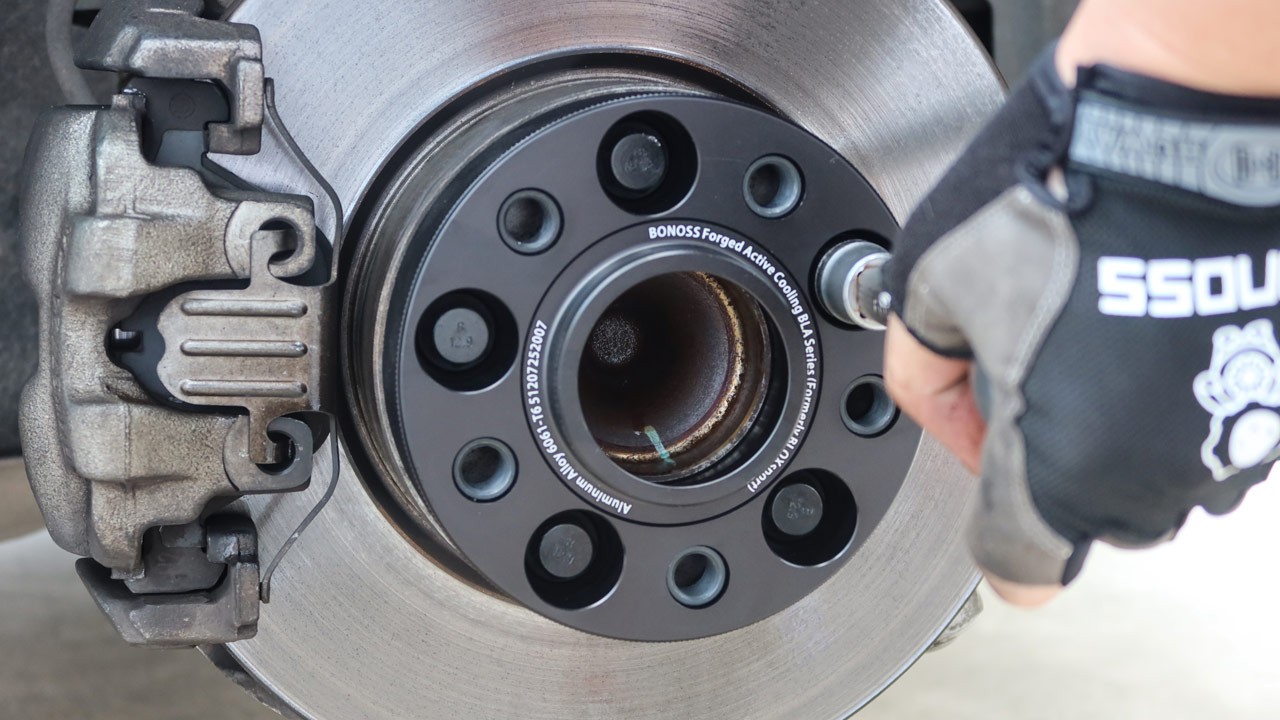 BONOSS Forged Active Cooling 5×120 Wheel Spacers 35mm Before and After for BMW 3 Series F30 (10) BONOSS Forged Active Cooling 5x120 Wheel Spacers 35mm Before and After for BMW 3 Series F30 (10)