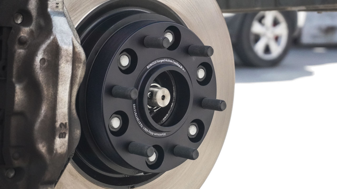 BONOSS Forged Active Cooling Nissan Patrol Wheel Spacers Y62 30mm Before and After (2) BONOSS Forged Active Cooling Nissan Patrol Wheel Spacers Y62 30mm Before and After (2)