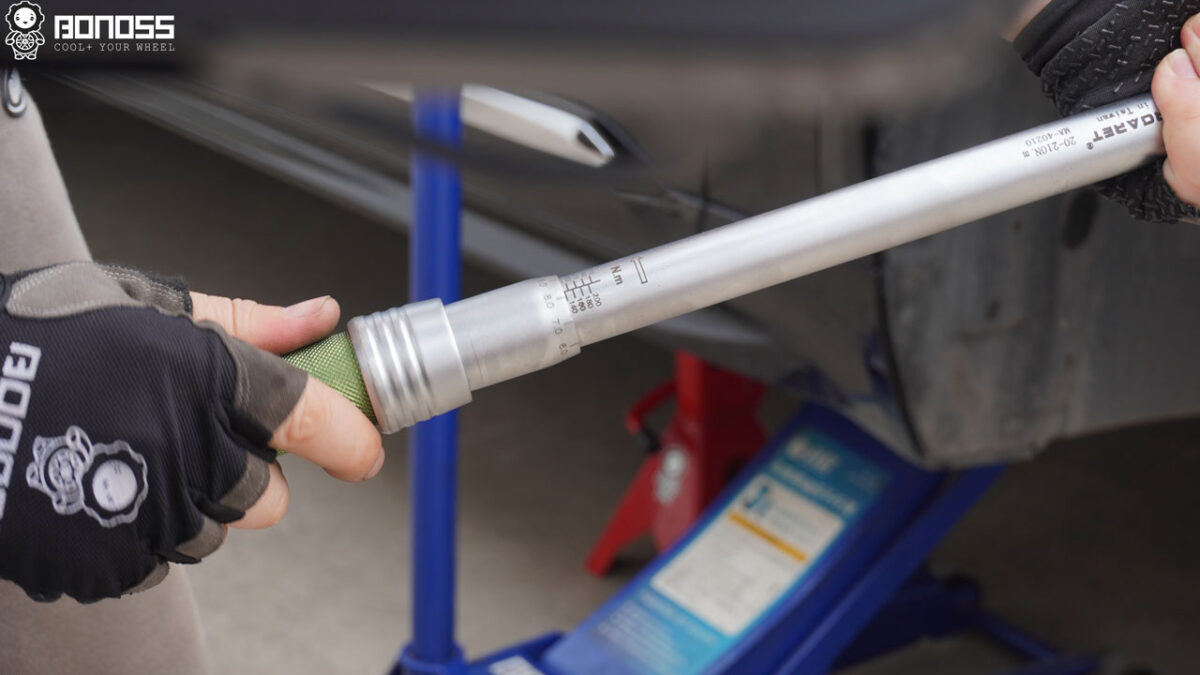 When to Retorque 2022 Tesla Model 3 Wheel Nuts?