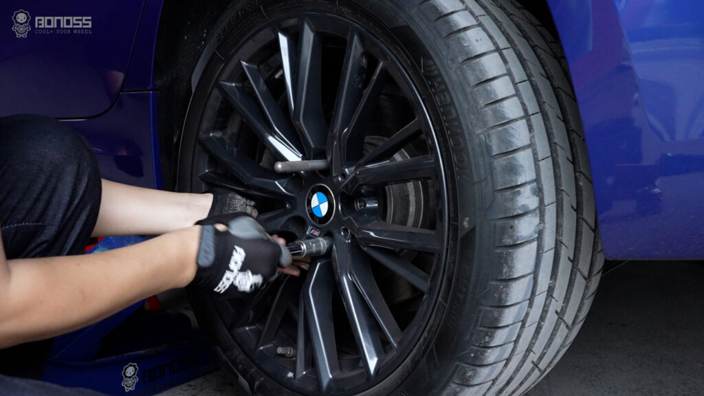 What is Better Hubcentric Wheel Spacers or Lugcentric?