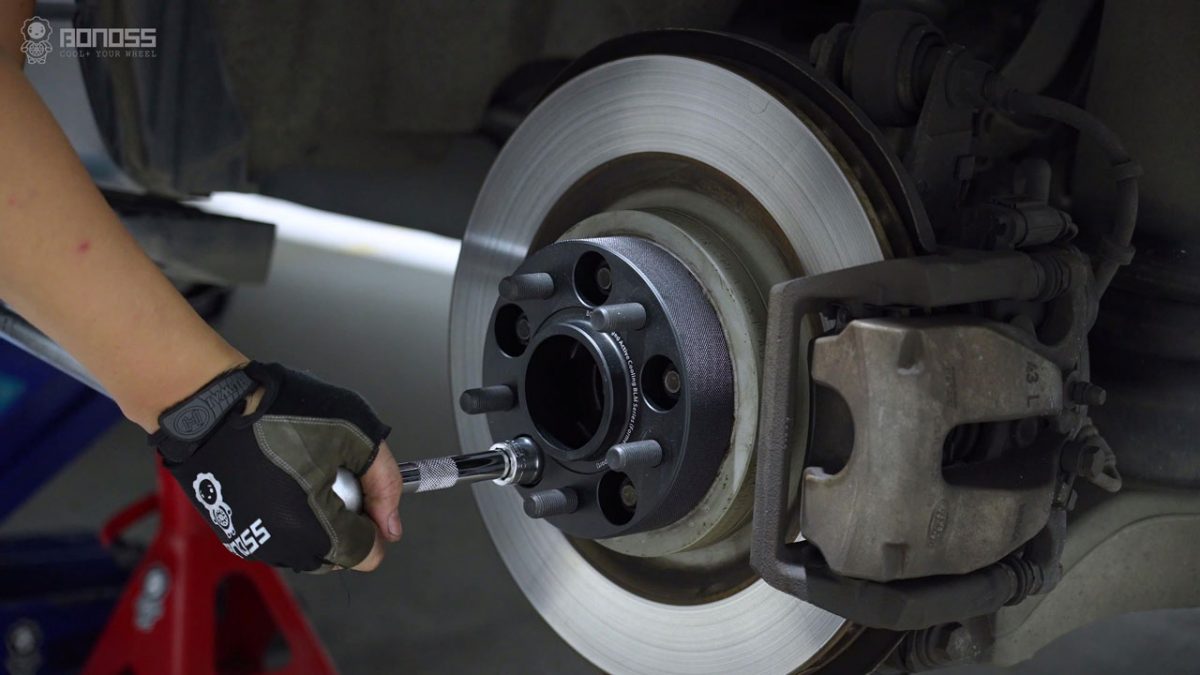 Where Are Wheel Spacers Suppliers Near Me?