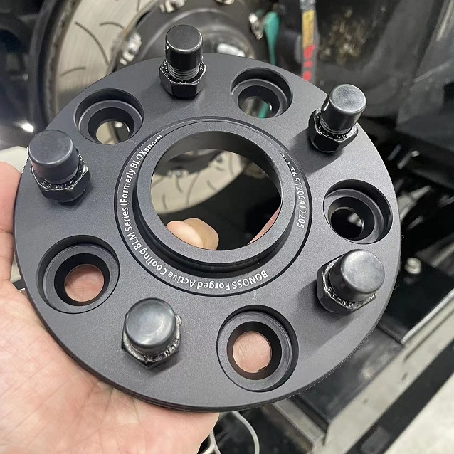 Are 2022 Tesla Model S Wheel Spacers Good or Bad?