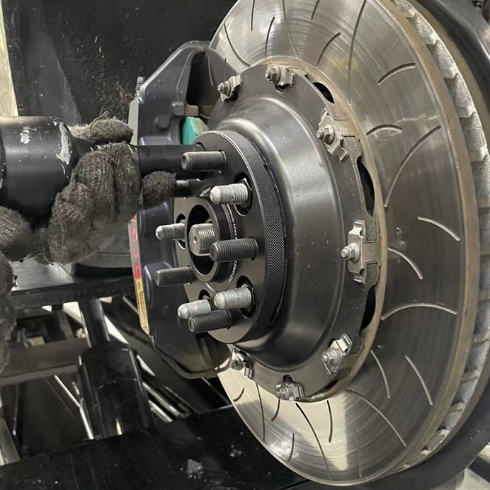 Are 2022 Tesla Model S Wheel Spacers Good or Bad-xu (4)