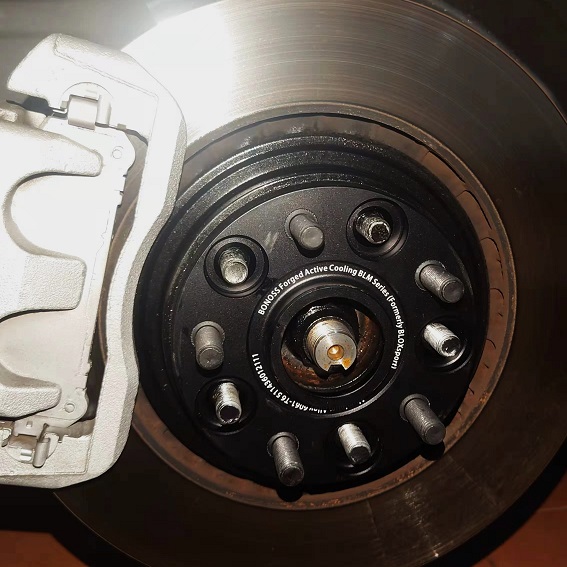 How to Use Wheel Spacers Get 2022 Toyota Harrier Better Stance?