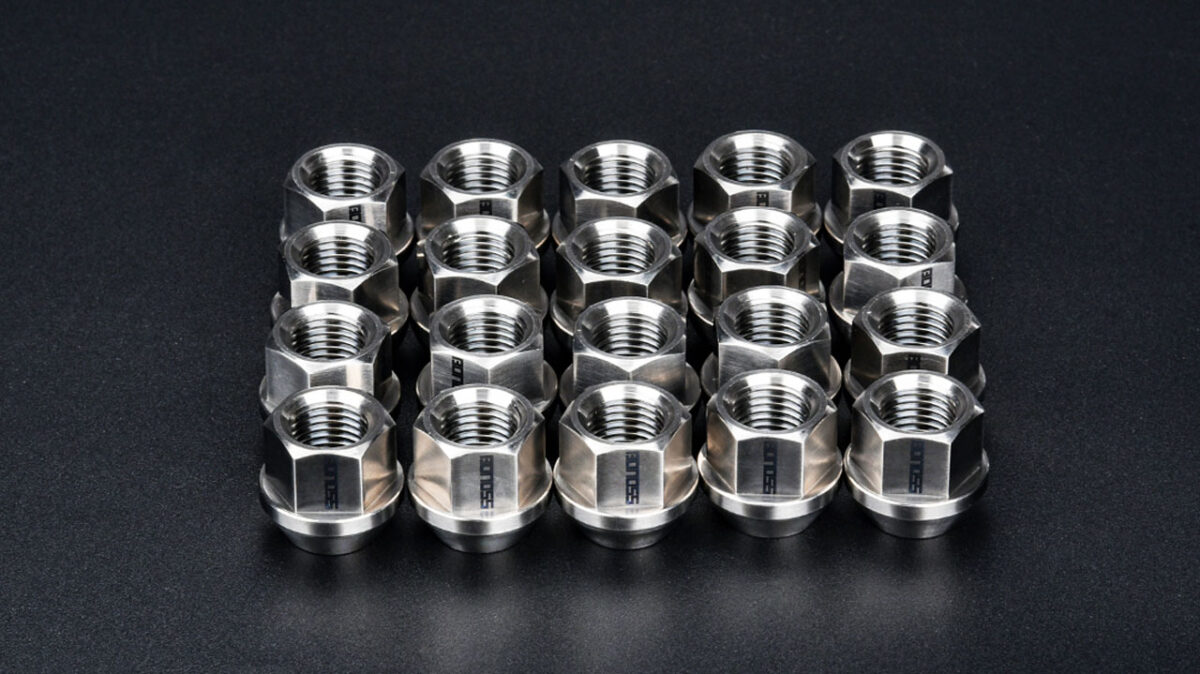 What Are 2023 Ford Bronco Lug Nuts Torque Specs?