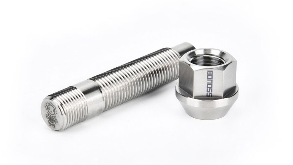 Are Titanium 2023 Porsche 911 Wheel Stud Conversion Any Good?