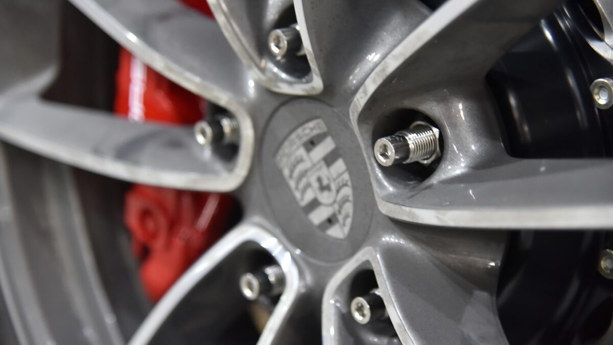 Are Titanium 2023 Porsche 911 Wheel Stud Conversion Any Good?