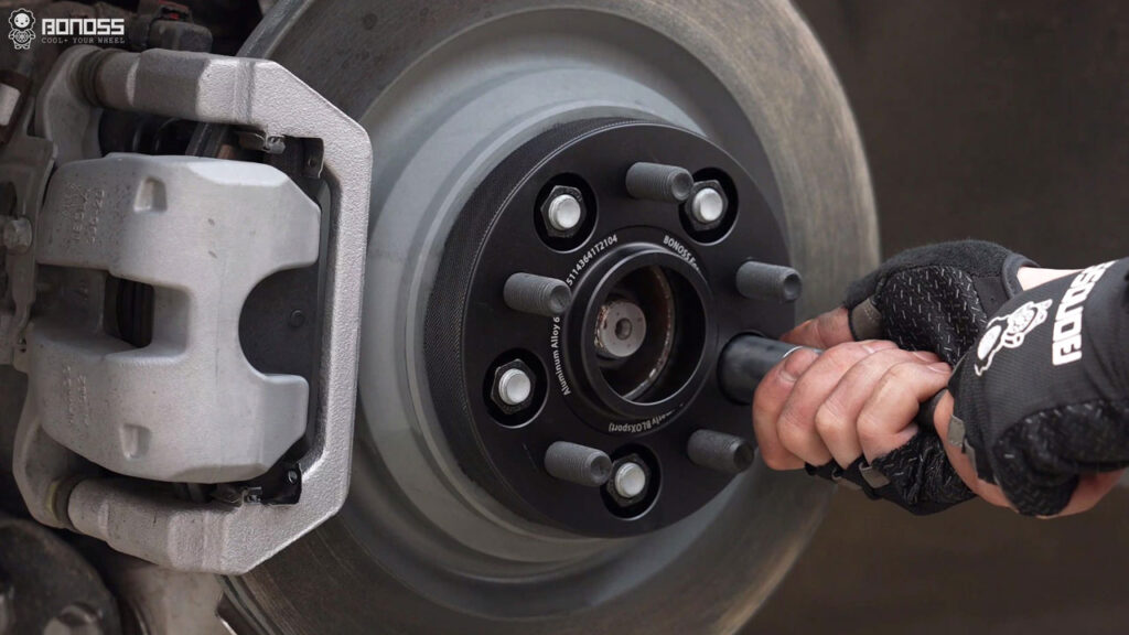 Are Tesla Wheel Spacers Hubcentric or Lugcentric?