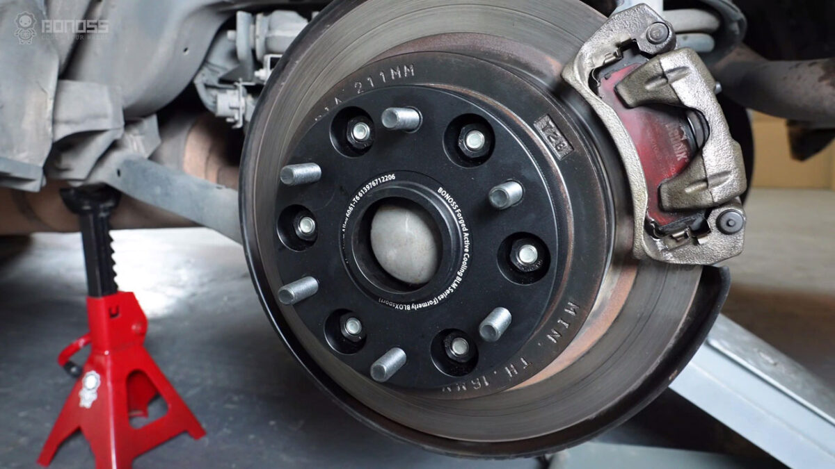 Do 2023 Mitsubishi Pajero Wheel Spacers Help Fit Bigger Tires?