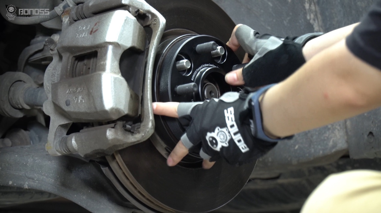 What size Honda Accord wheel spacers do I need?