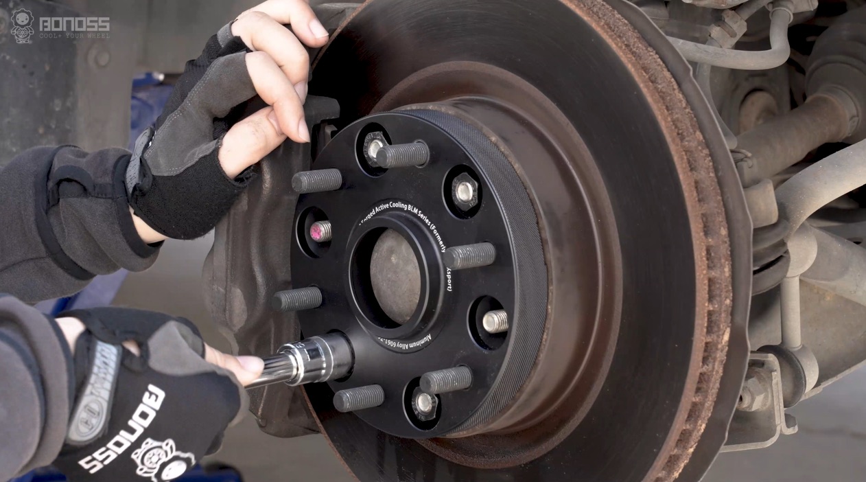 Can I run Mitsubishi Outlander wheel spacers off-road?