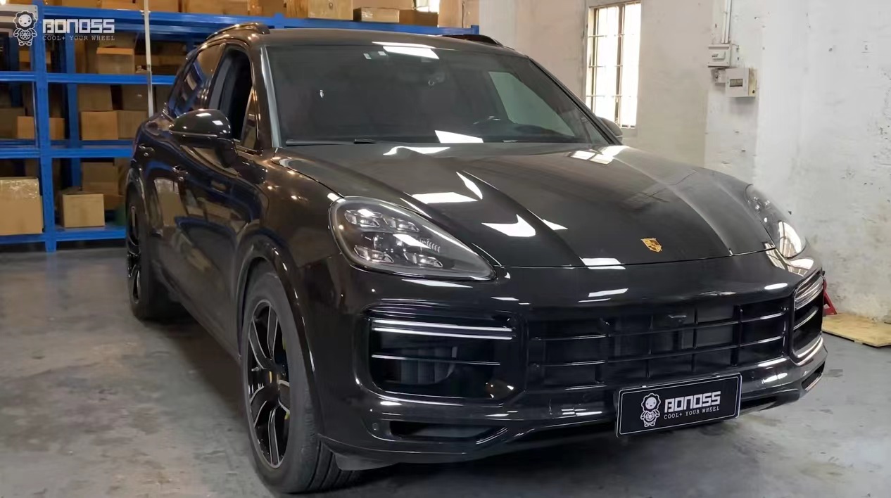 Porsche Cayenne Wheel Spacers vs. Wheel Adapters Which One is Better? BONOSS