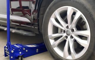 Can I drive 2023 Audi R8 V10 with wheel spacers?