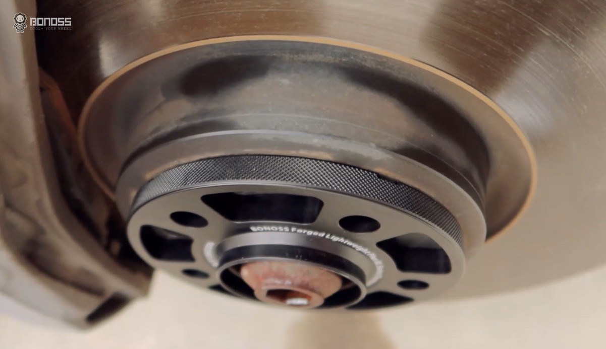 Audi Q7 Wheel Spacers Can I Install Them Myself? BONOSS