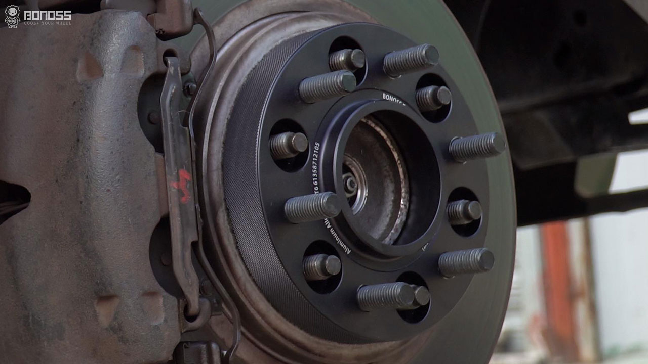 Is It Safe to Use 2023 Chevy Blazer Wheel Spacers on Wheels BONOSS 1-inch Spacers Before and After CHZ (2)