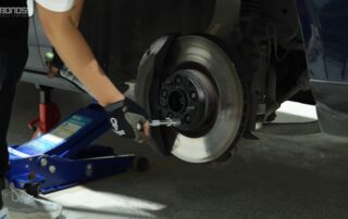 Are LR4 wheel spacers safe for 4×4？