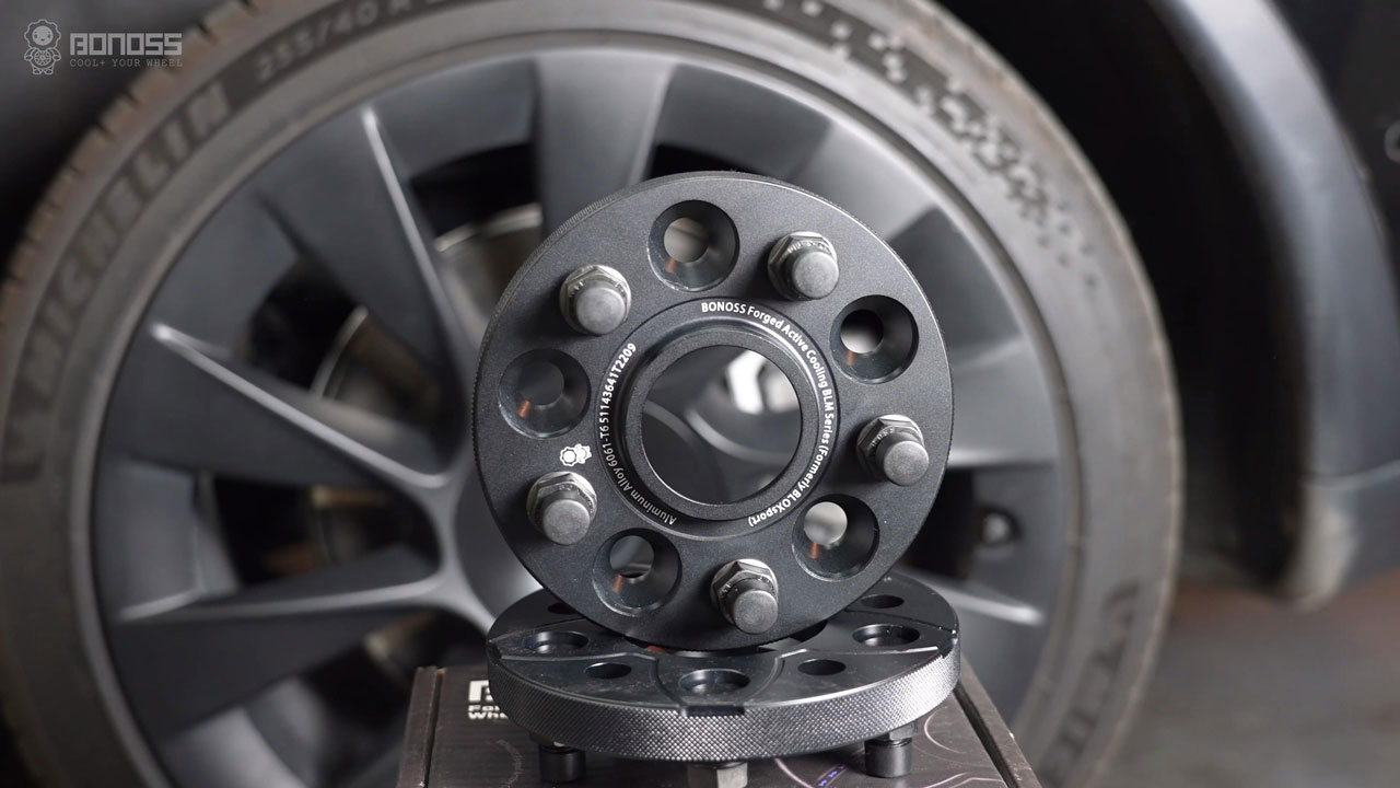 Can Tesla Model Y Spacers Prevent Fender Scratches BONOSS Forged Active Cooling Hubcentric Stud Spacers CHZ (1)