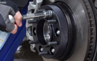 Will 2-inch Colorado Spacers Hurt My Truck BONOSS Forged Active Cooling 50.8mm Rim Spacers Torque Before and After CHZ (1)