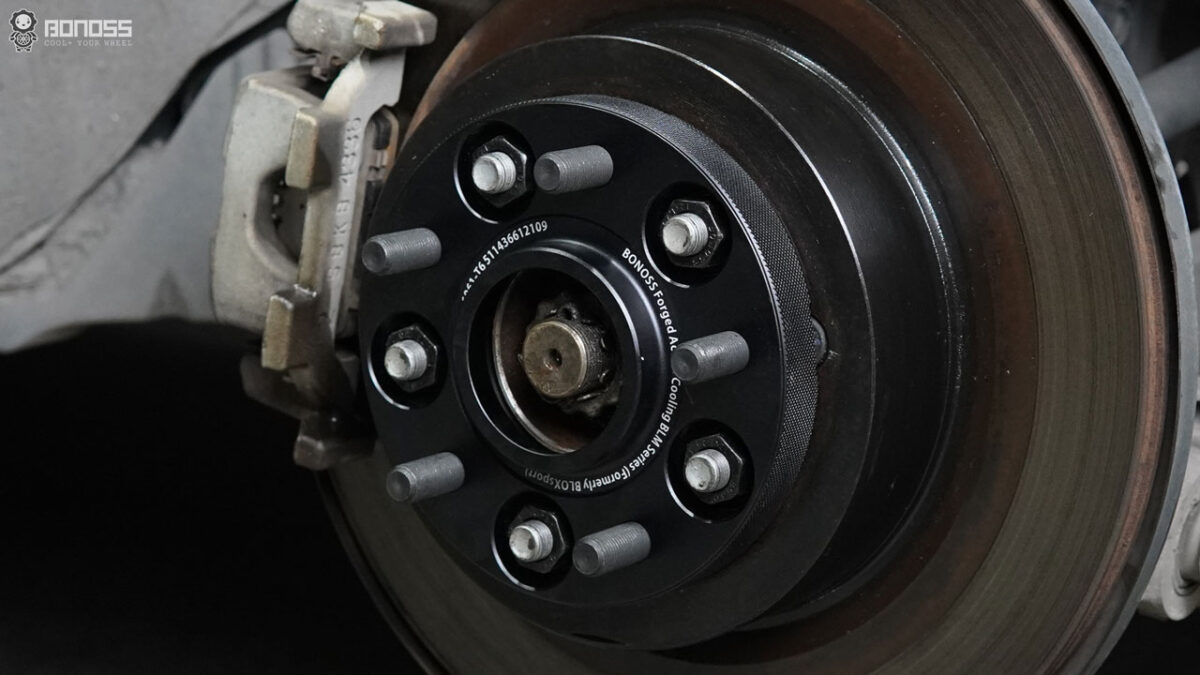 Do 2024 Infiniti QX50 Wheel Spacers Help Cornering?