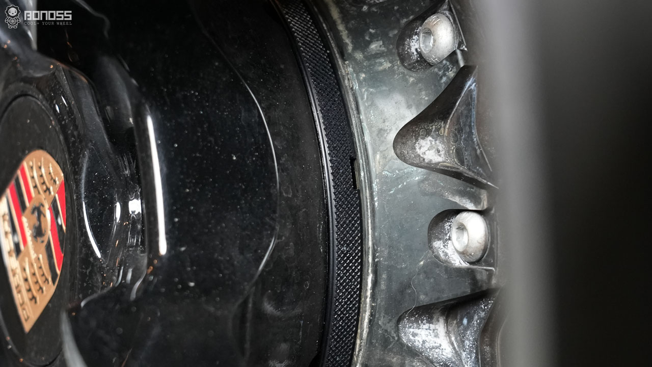 BONOSS Forged Lightweight Plus 2023-2024 Porsche Cayenne Wheel Spacers Front 10mm Only Before and After Pictures CHZ (1) BONOSS Forged Lightweight Plus 2023-2024 Porsche Cayenne Wheel Spacers Front 10mm Only Before and After Pictures CHZ (1)