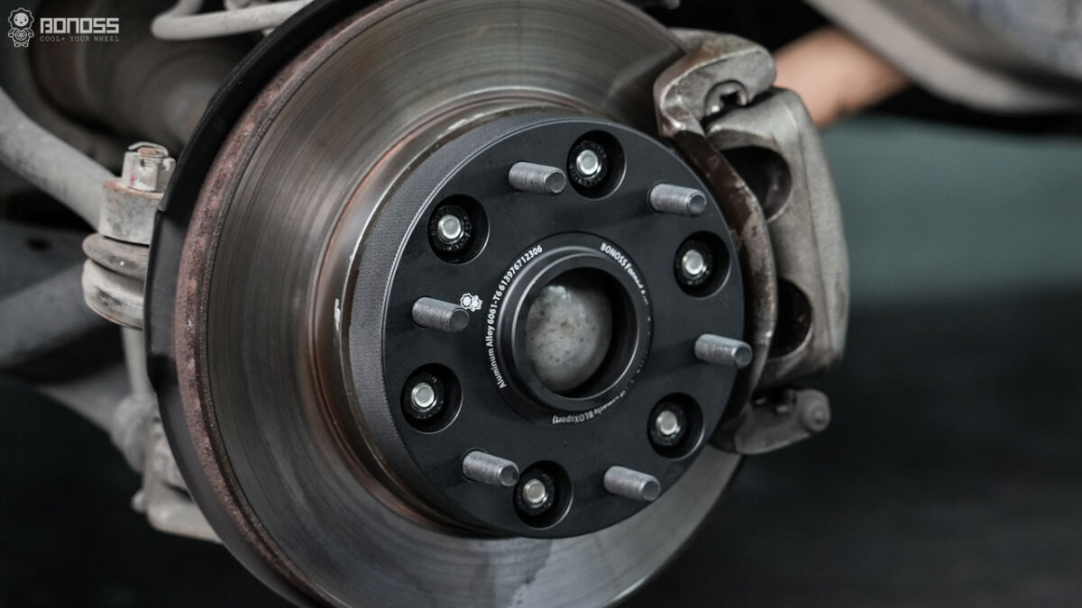 BONOSS Active Cooling Mitsubishi Pajero Wheel Spacers V93 Off