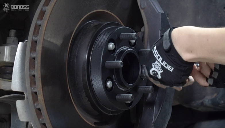 What do Range Rover Wheel Spacers Do?