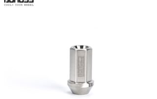 What Size Are the Lug Nuts on a Honda Envix?