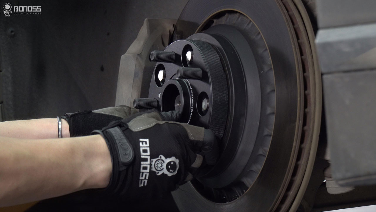 What Lug Pattern is a 2008 Lexus IS250 Spacer?