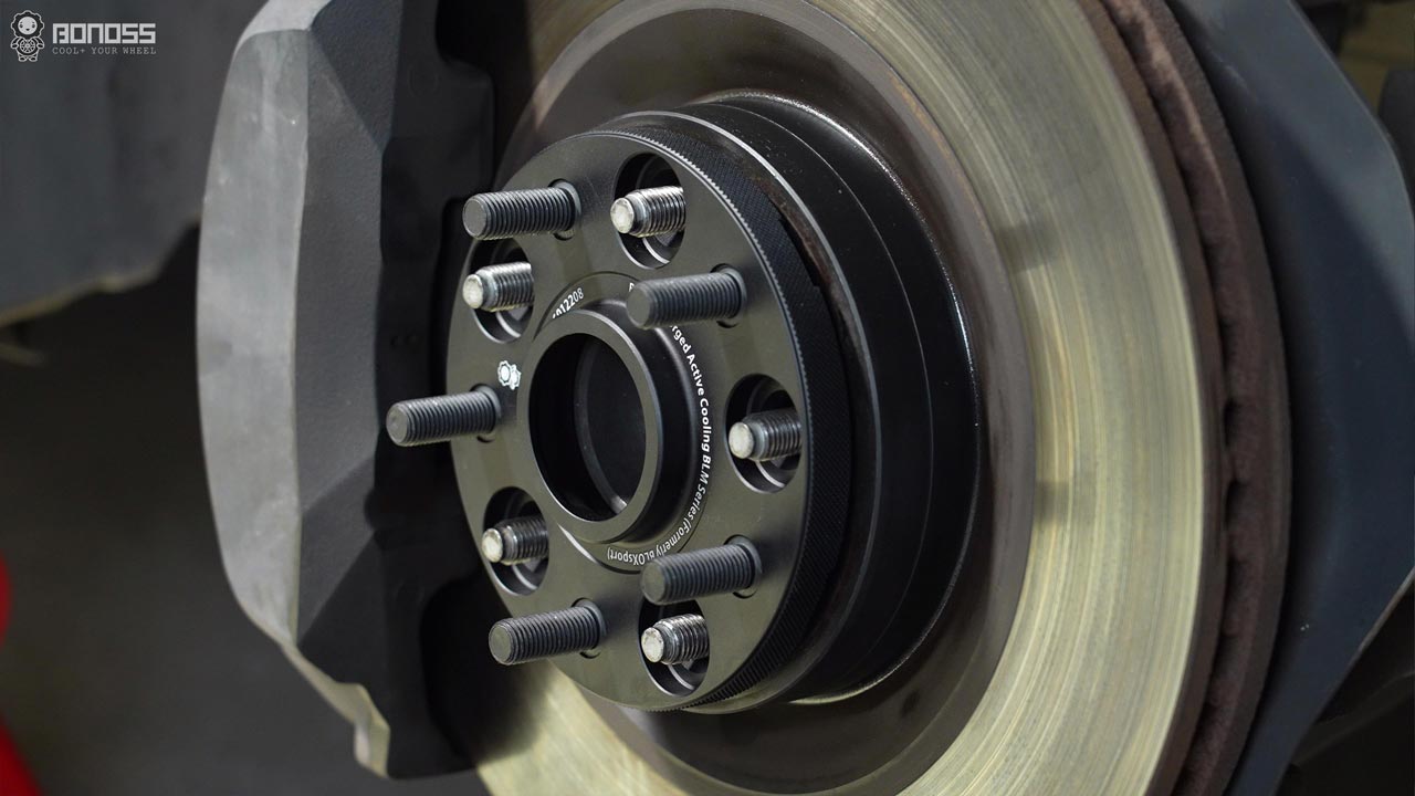 What is the Bolt Pattern on a Lexus GS Spacer?