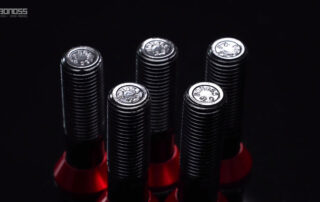 Do 2025 Range Rover Use Lug Bolts instead of Lug Nuts BONOSS Forged ISO Grade 12.9 Performance Lug Bolts CHZ