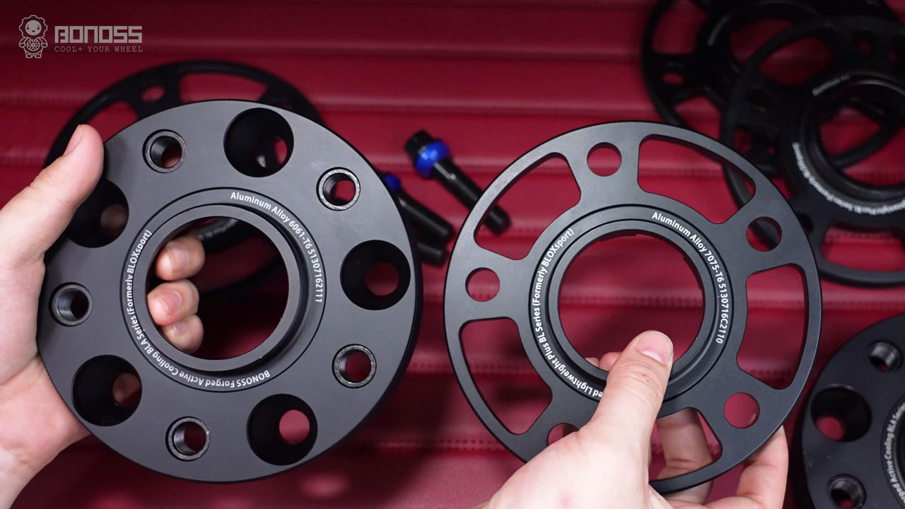 What is the Bolt Pattern on a Porsche Cayenne Spacer?