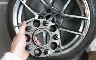 5x115 Wheel Spacers for Chrysler 300C Size (1-2) & Torque Chart BONOSS Forged Active Cooling Adapters Hubcentric Spacers Before and After Example CHZ (3)