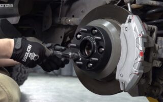 Best Jeep Wrangler Wheel Spacers for Off-roading - 3-Month Review BONOSS Forged Active Cooling Adapters Hubcentric Spacers Before and After Example CHZ (1)