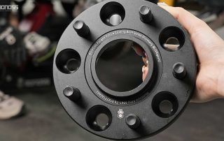 Best Jeep Gladiator Wheel Spacers Safe Sizes Offset Fitment BONOSS Forged Active Cooling Adapters Hubcentric Spacers Pros Before and After Example CHZ (3)