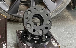 Best Tesla Model X Wheel Spacers Safe Sizes & Pro Tips BONOSS Forged Active Cooling Adapters Hubcentric Spacers Pros Before and After Example CHZ (3)