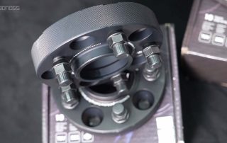 Best 2025 Land Rover Wheel Spacers Sizes Chart BONOSS Forged Active Cooling Adapters Hubcentric Spacers Pros Before and After Example CHZ (1)
