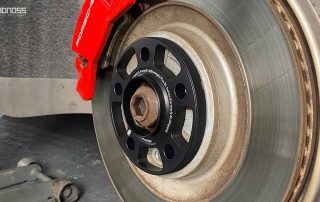 Best Porsche Macan Wheel Spacers Sizes - Tested By Pros BONOSS Forged Lightweight Plus Adapters Hubcentric Spacers Before and After CHZ (3)