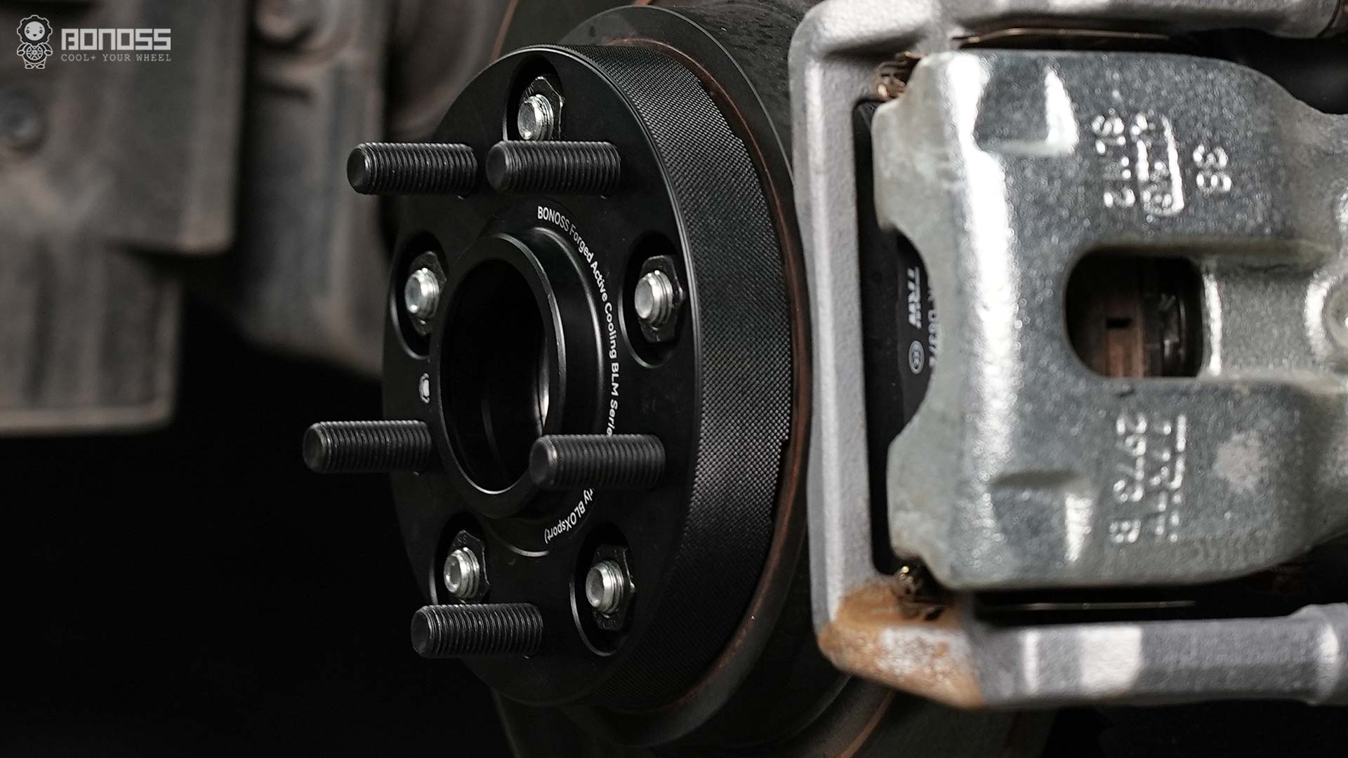 Jeep Wrangler JK Wheel Spacers for Off-Road Pro Tips BONOSS Forged Active Cooling Adapters Hubcentric Spacers Pros Before and After Example CHZ (2)
