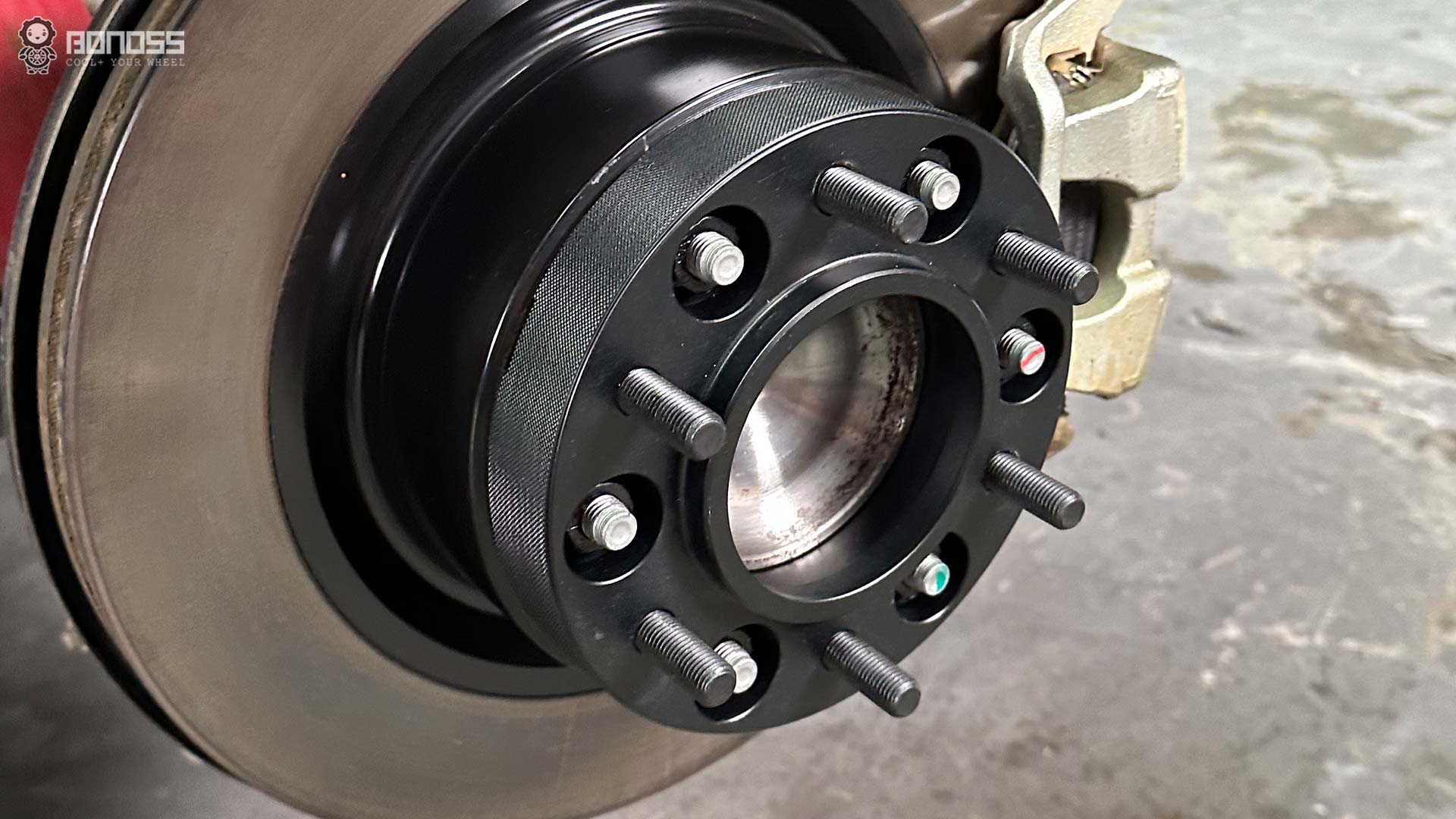 Off-Roading with 6x5.5 Wheel Spacers A Complete Guide to Safety BONOSS Forged Active Cooling Adapters Hubcentric Spacers Pros Before and After Example CHZ (2)