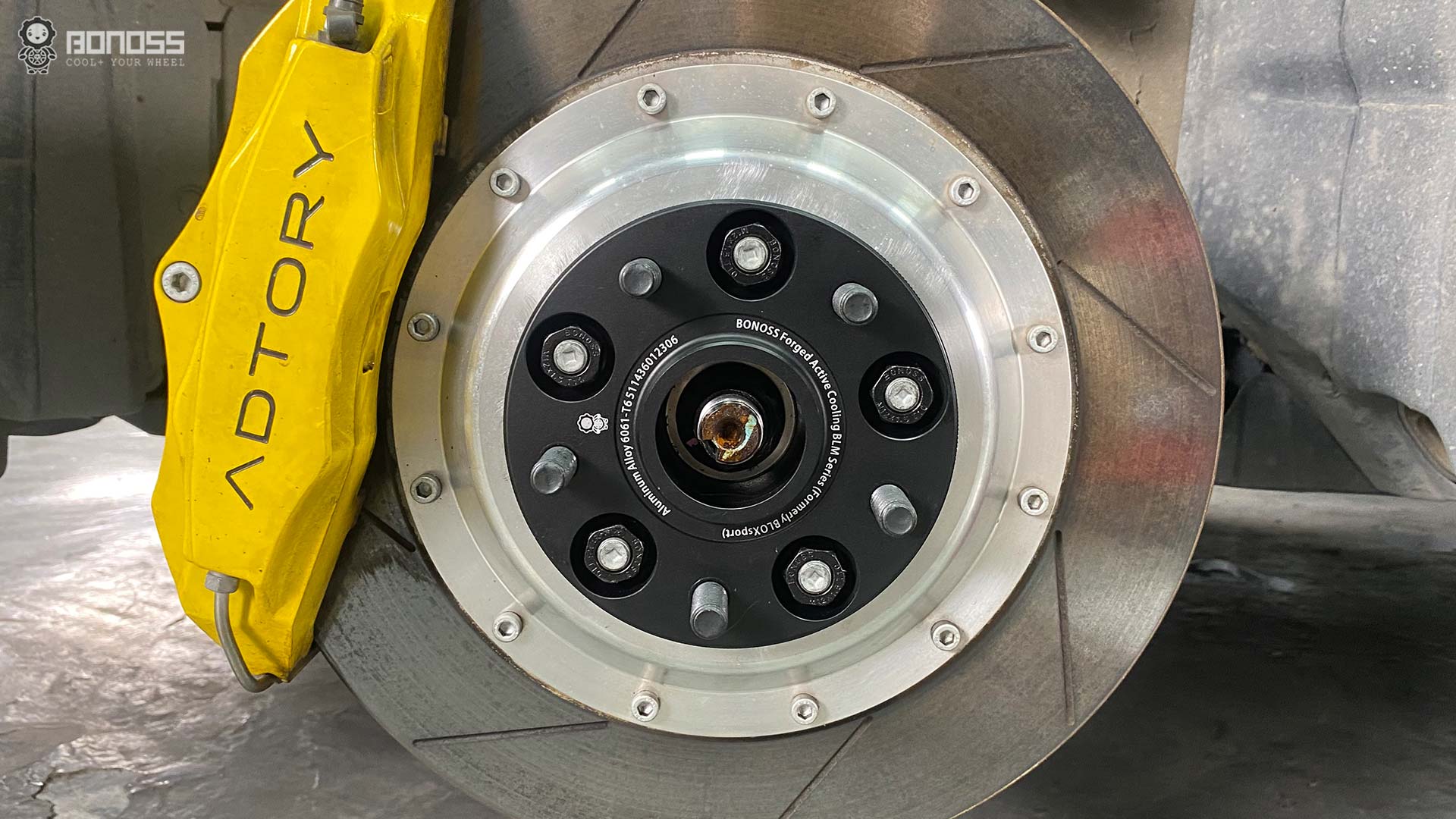 Top Pick 2017 Mustang GT Wheel Spacers Torque Spec BONOSS Forged Active Cooling Adapters Hubcentric Spacers Pros Before and After Example CHZ (2)