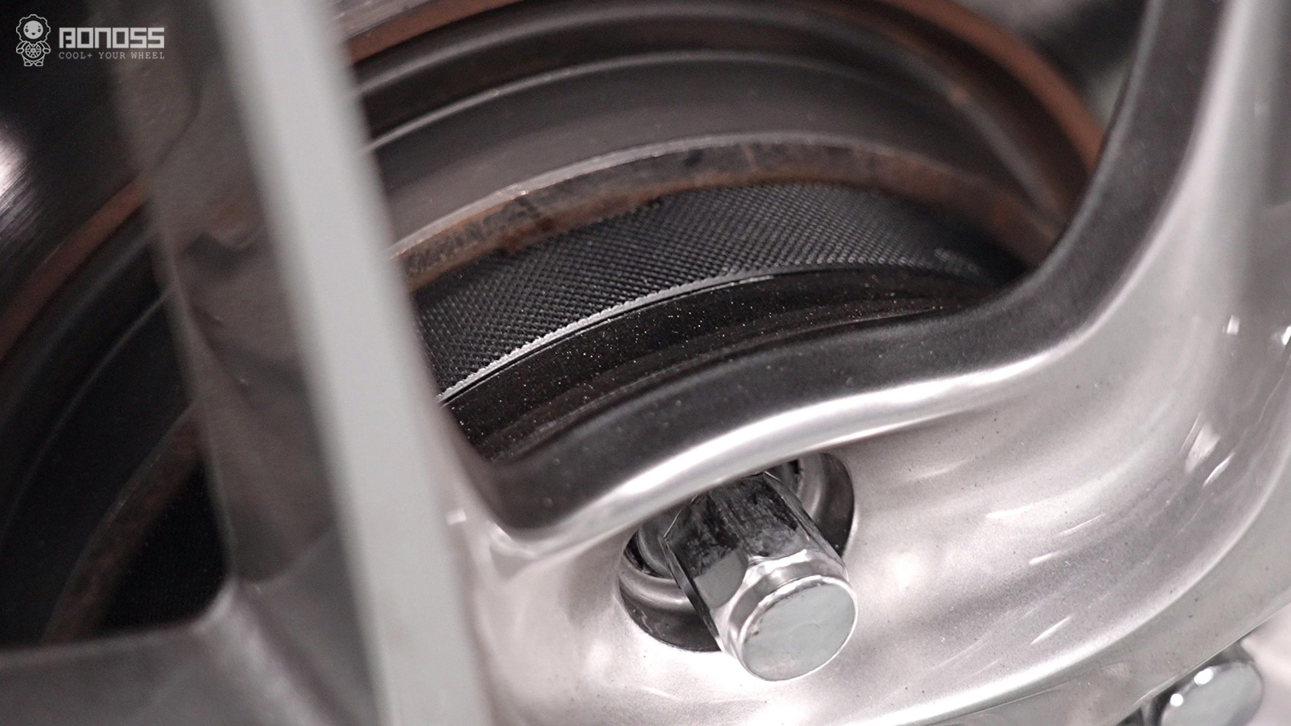 Best 2010 Camaro SS Wheel Spacers Size Boost Style Instantly BONOSS Forged Active Cooling Adapters Hubcentric Spacers Pros Before and After Example CHZ (3)