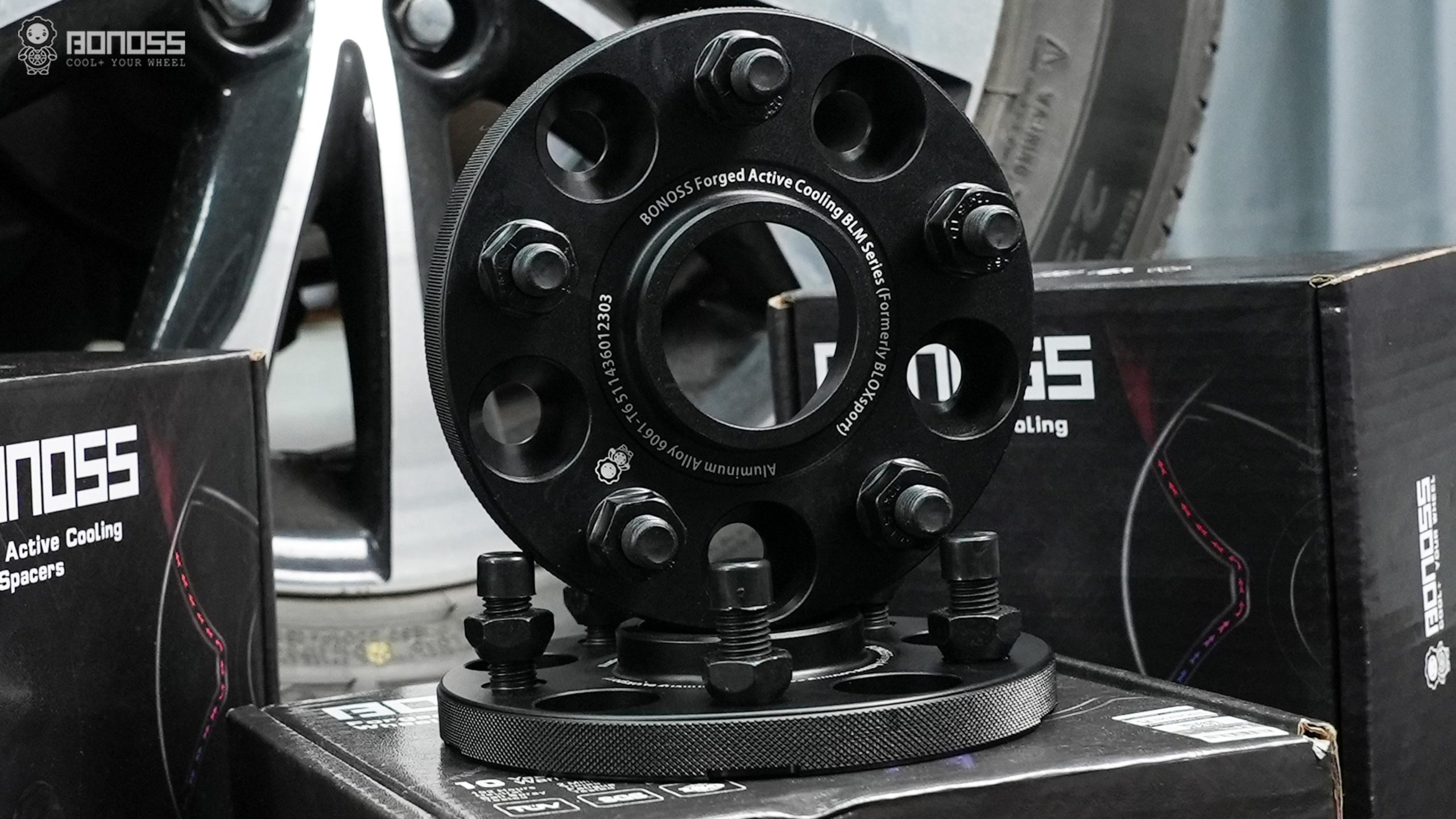 Best 5x114 3 Wheel Spacers Hub-Centric vs. Lug-Centric BONOSS Forged Active Cooling Adapters Hubcentric Spacers Pros Before and After Example (1)