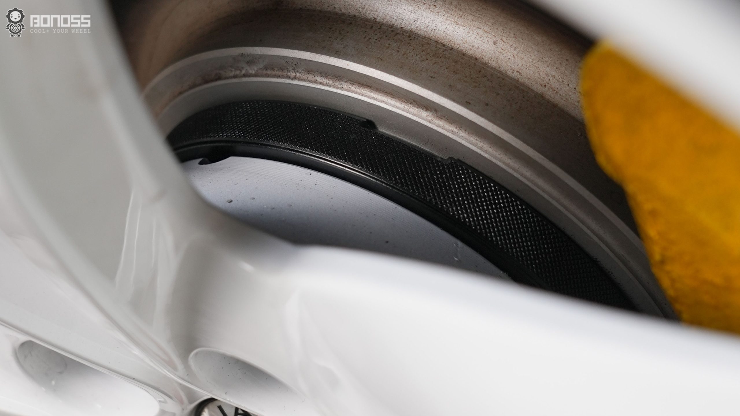 Best Jaguar F Type Wheel Spacers Expert-Recommended BONOSS Forged Active Cooling Adapters Hubcentric Spacers Pros Before and After Example CHZ (2)