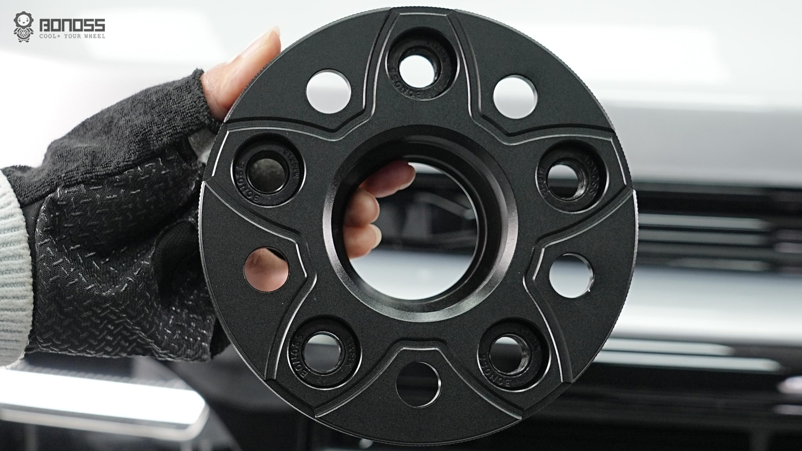 Top 6 Picks Wheel Adapters 5x114 3 to 5x120 Fast Guide BONOSS Forged Active Cooling Adapters Hubcentric Spacers Pros Before and After Example (1)