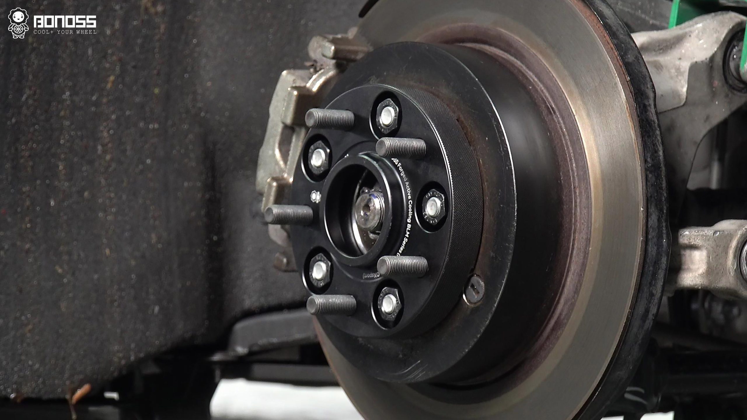 BONOSS Forged Active Cooling 2017 Infiniti QX70 Wheel Spacers Front 25mm Rear 25mm Before and After (11)