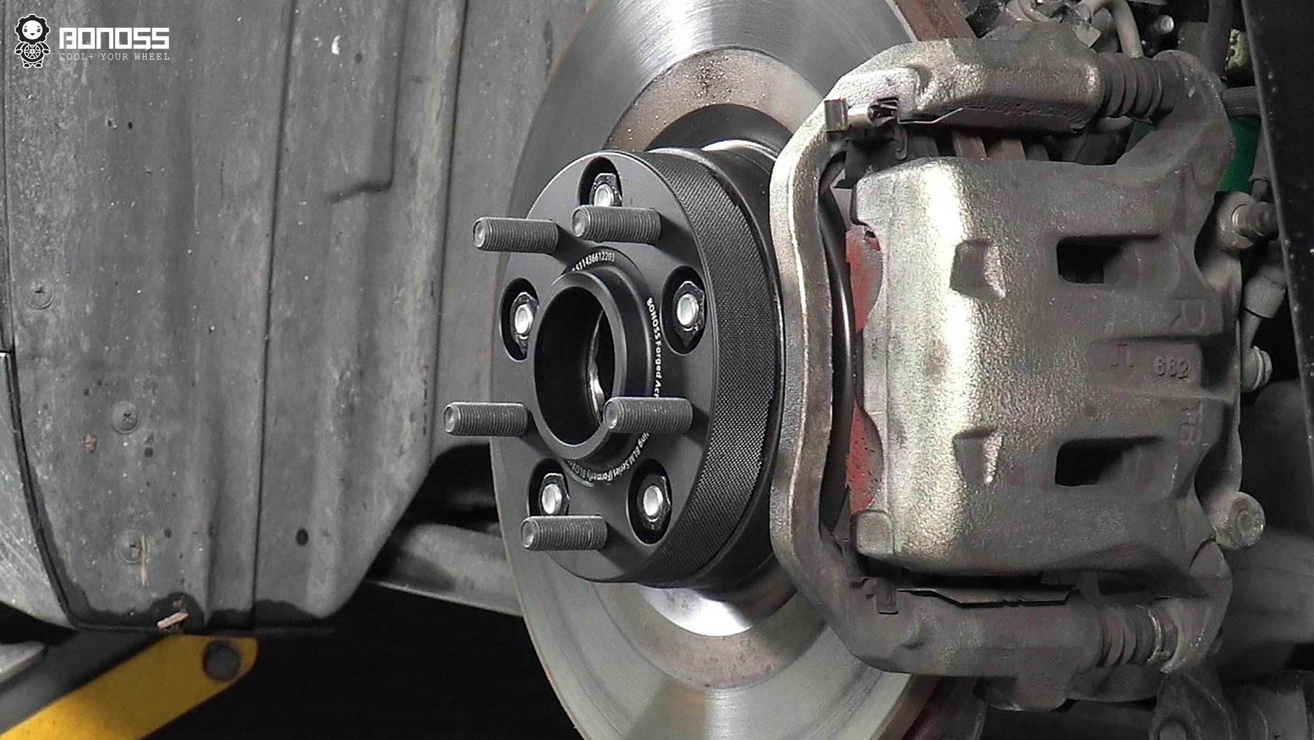 BONOSS Forged Active Cooling 2017 Infiniti QX70 Wheel Spacers Front 25mm Rear 25mm Before and After (13)