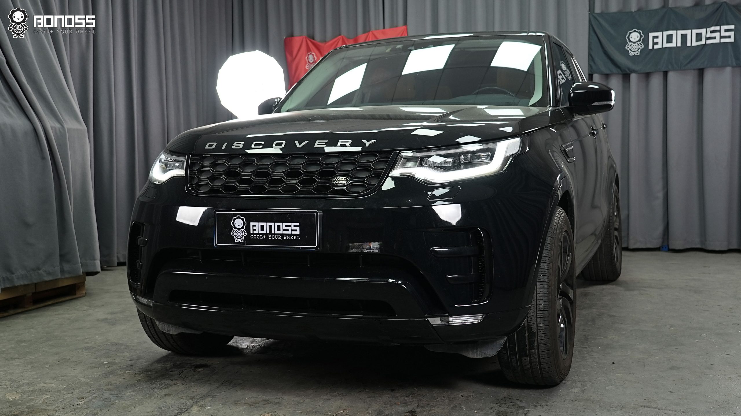 BONOSS Forged Active Cooling 2017 Land Rover Discovery 5 Wheel Spacers Front 30mm Rear 30mm Before and After (5)