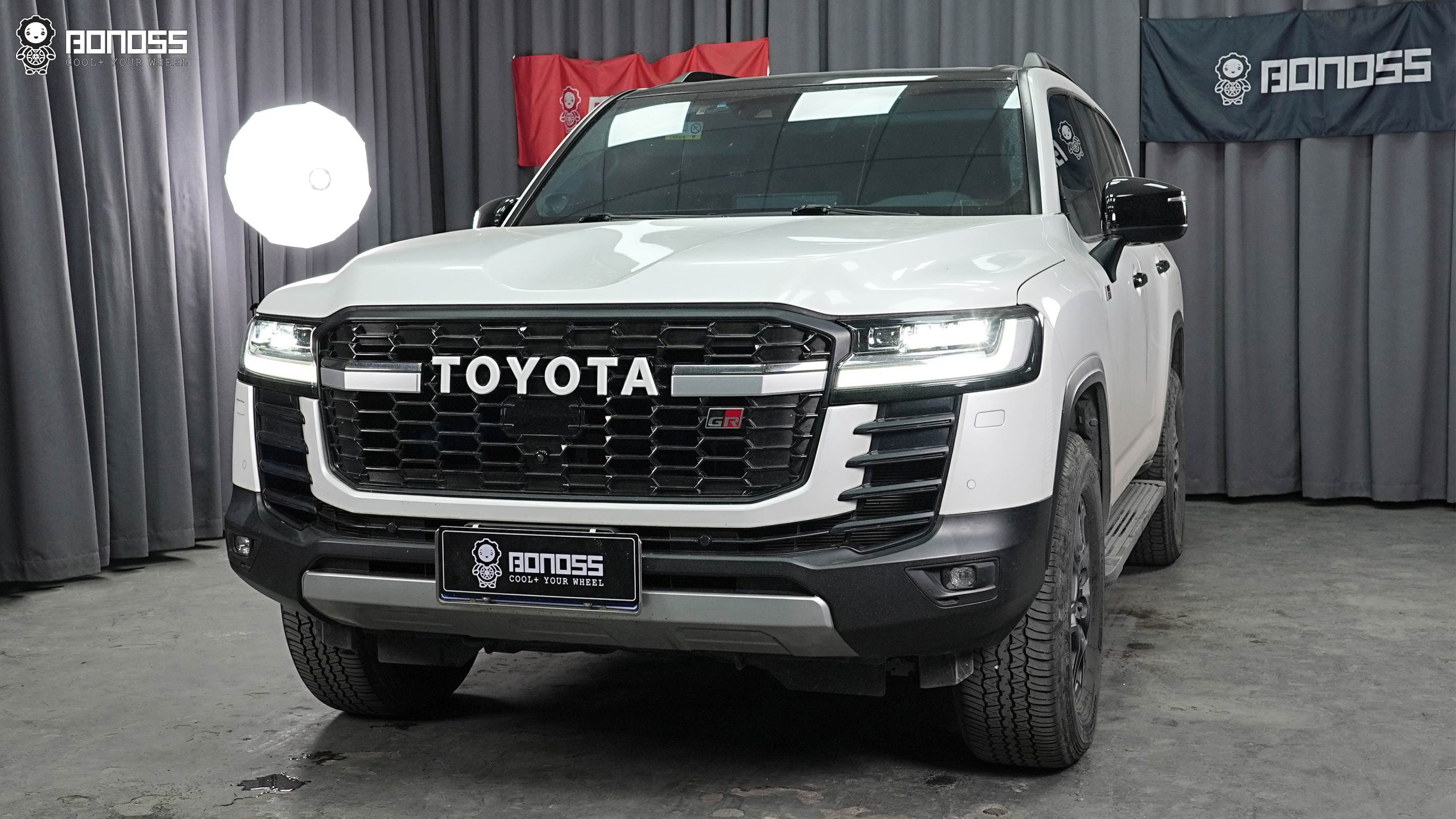 BONOSS Forged Active Cooling 2022 Toyota Land Cruiser 300 Series Wheel Spacers Front 25mm Rear 30mm Before and After (1)