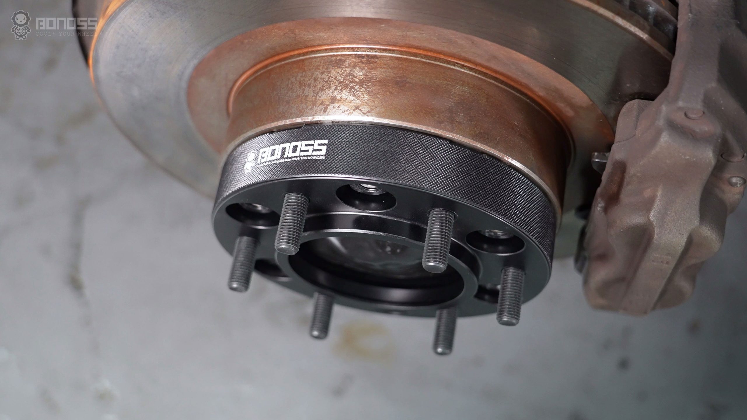 Best Toyota Tundra Wheel Spacers Safe Sizes & Offset Guide BONOSS Forged Active Cooling Adapters Hubcentric Spacers Pros Before and After Example (1)
