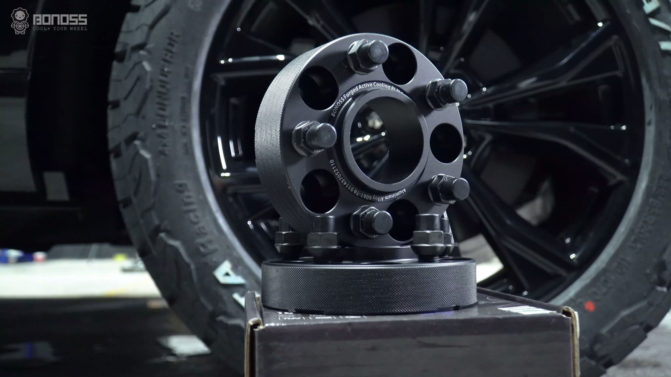 Explorer ST Wheel Spacers vs. Offset Rims Pros, Cons & Top Picks BONOSS Forged Active Cooling Adapters Hubcentric Spacers Pros Before and After Example (2)
